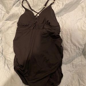 A Pea in the Pod Maternity swim suit black